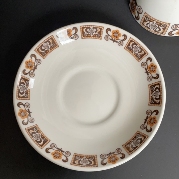 Vintage Grindley Staffordshire England Tavern Teacup & Saucer & Berry Bowl 3 Pc - Picture 9 of 10